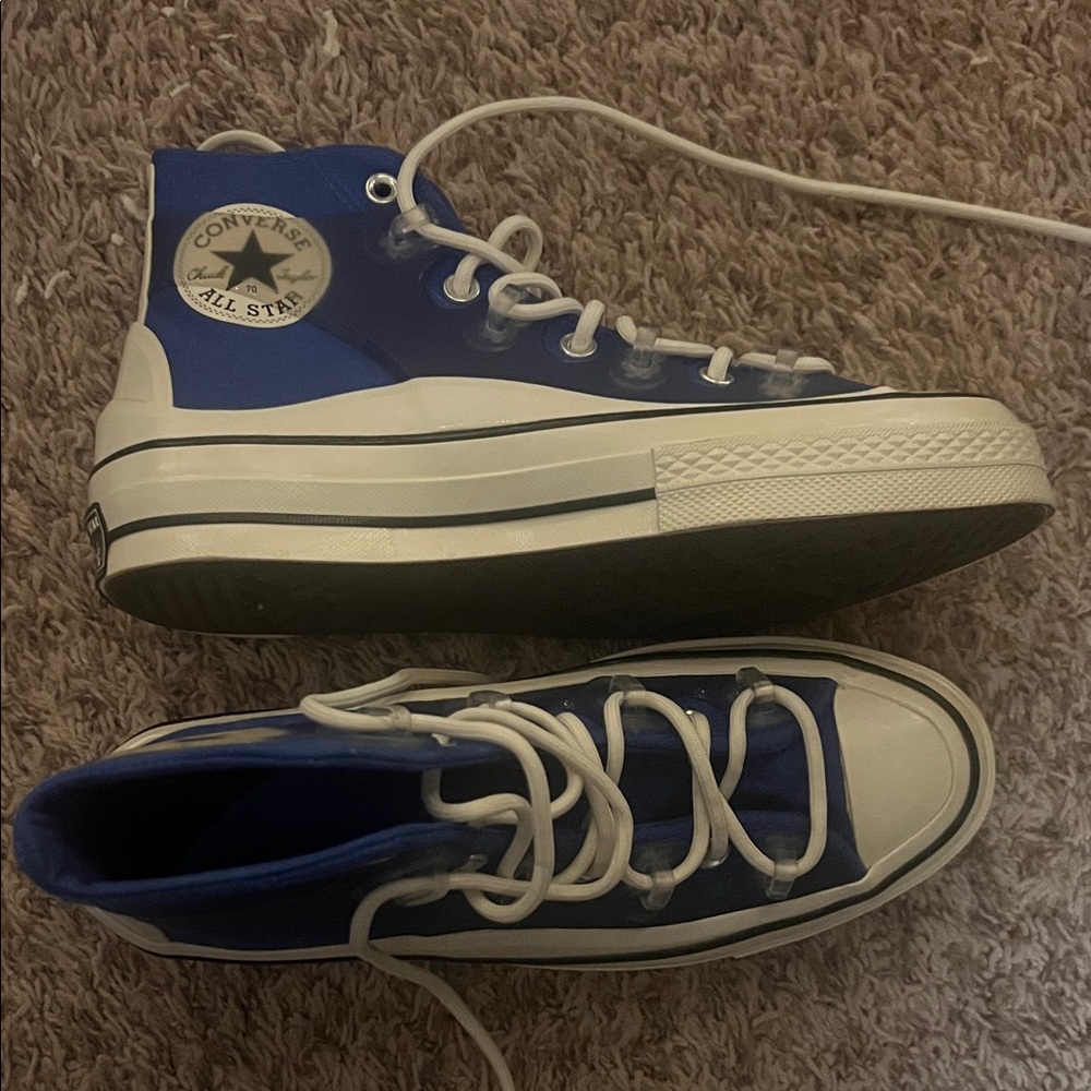 WORN ONCE Converse Classic Blue and White High-Tops